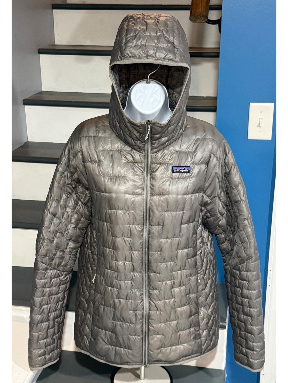 Patagonia Women’s Extra Large (XL) Micro Puff Hoody Feather Grey Full Zip Jacket